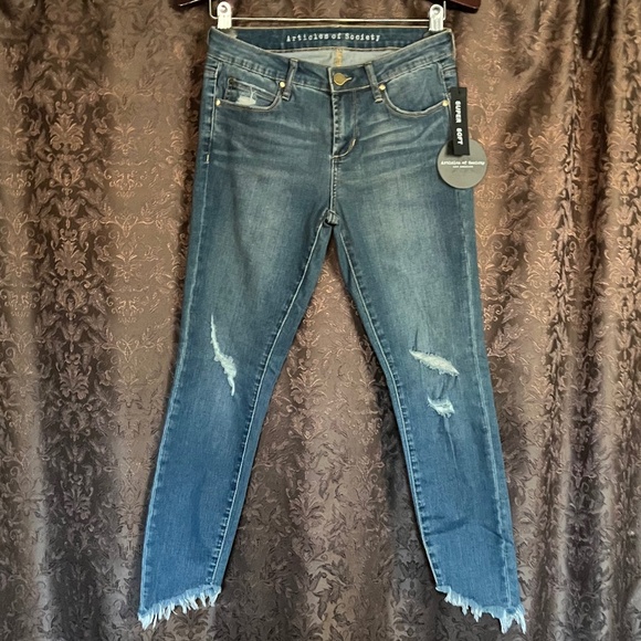 Articles of Society Skinny Jeans Ripped & Ragged Hem Size 26 NWT - Picture 1 of 11